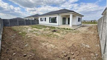 Casă modernă în Sântandrei
