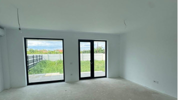 Duplex P+E în Cartierul Nufărul